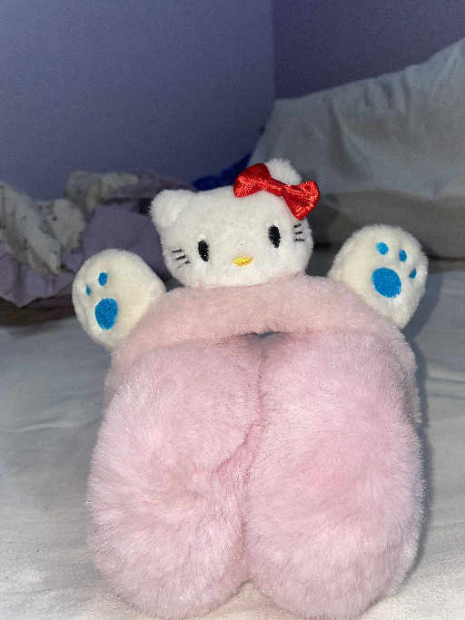 HELLO KITTY CUTE EAR WARMER