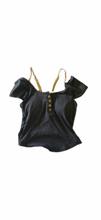 Cute grey cropped top.