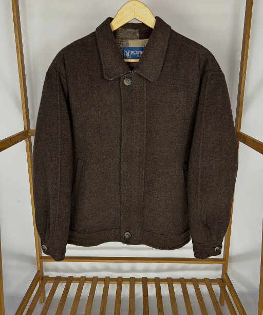 playboy Jacket Brown
(can discuss price on insta)