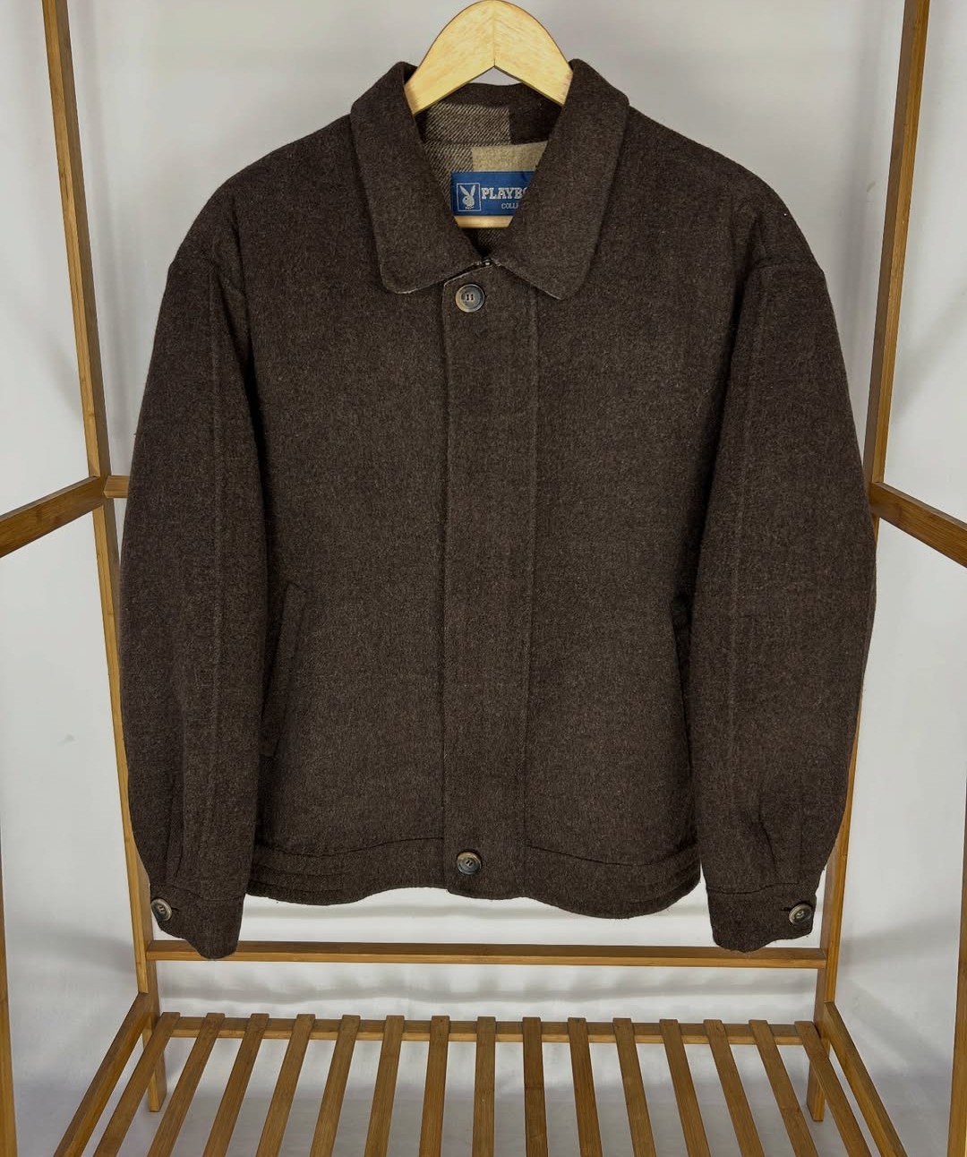 playboy Jacket Brown
(can discuss price on insta)